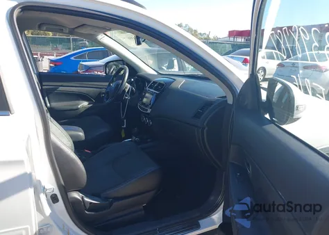 2016 Mitsubishi Outlander Sport 2.4 Sel z USA, uszkodzony, nr VIN JA4AP4AW7GZ029795